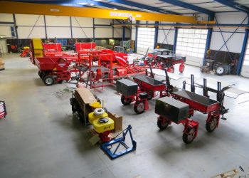 Van-der-Maar-Landbouwmechanisatie-20190508-header-werkplaats-002 Van-der-Maar-Landbouwmechanisatie-20190508-header-werkplaats-002