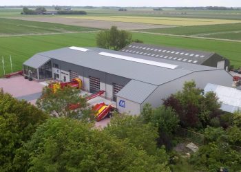 Van der Maar Landbouwmechanisatie Hornhuizen bedrijfspand werkplaats showroom 20160312 2209 Van der Maar Landbouwmechanisatie Hornhuizen bedrijfspand werkplaats showroom 20160312 2209